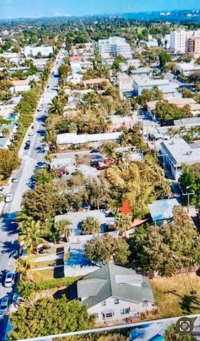 Two Bedroom Ranch With Private Deck Close To Beach Lake Worth Beach Exterior photo